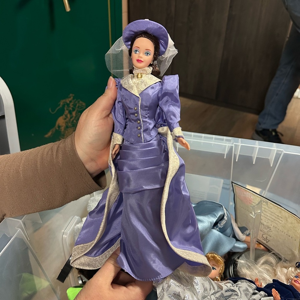 Vintage Mattel Avon Barbie as Mrs P.F.E. Albee First Series Special Edition 1997